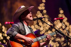 Dustin Lynch