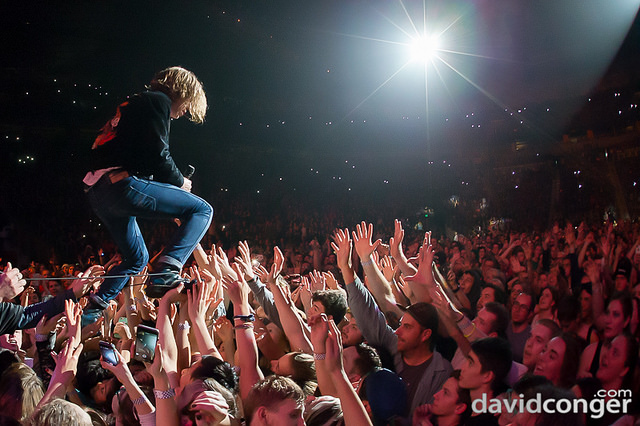 Cage The Elephant
